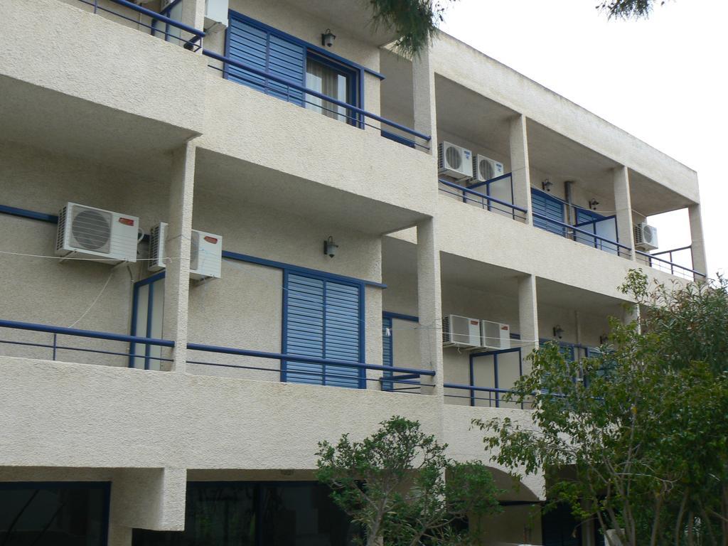 Pericles Studios Agia Marina  Buitenkant foto