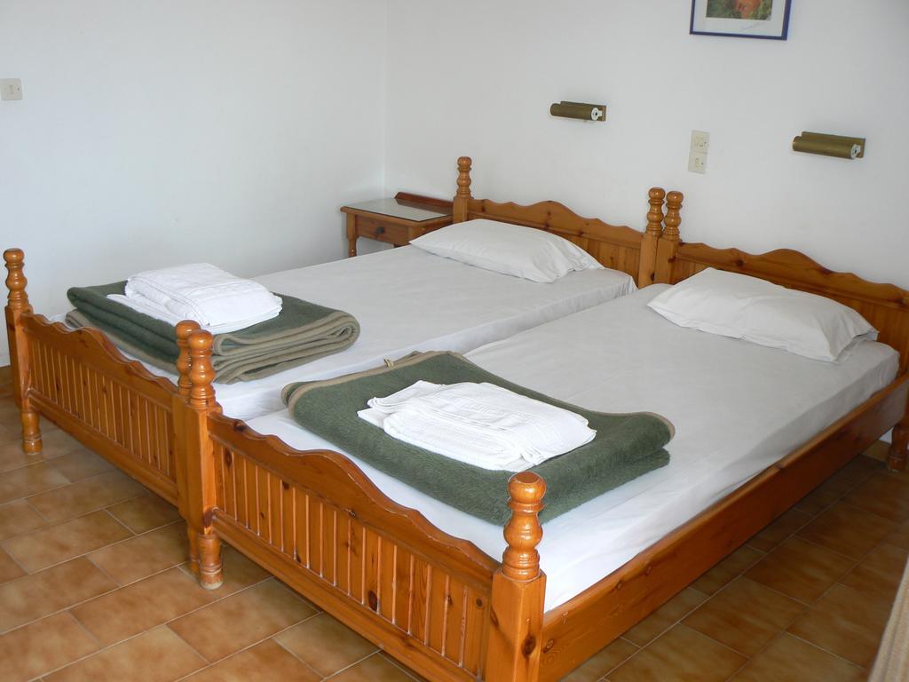 Pericles Studios Agia Marina  Kamer foto