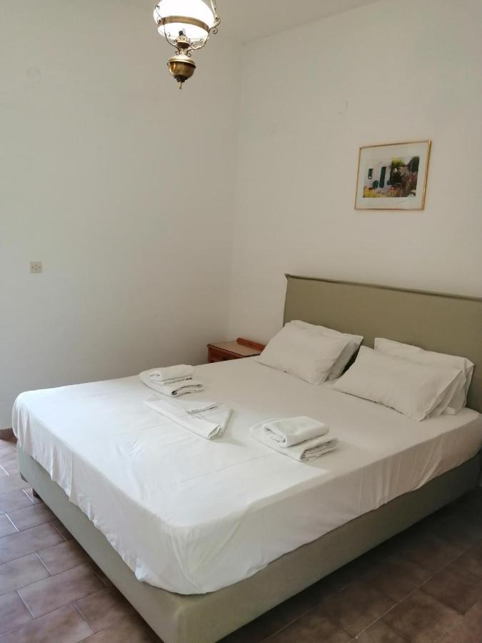Pericles Studios Agia Marina  Kamer foto